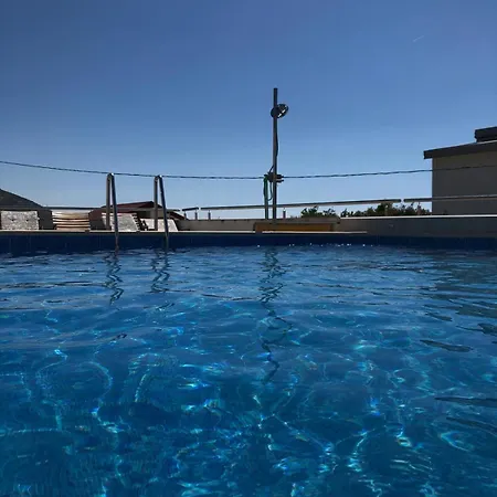 Apartmani Cesarica Karlobag Buitenkant foto